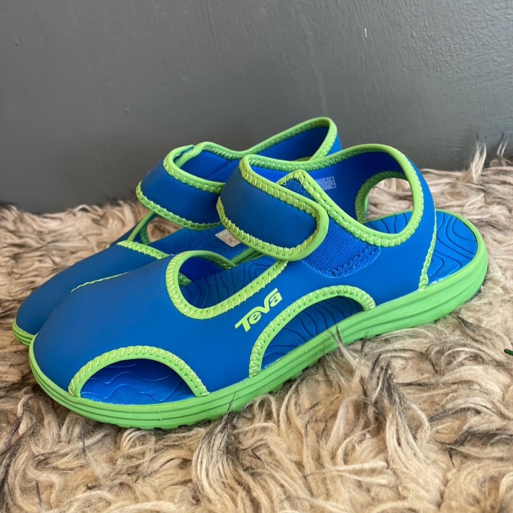 Teva Swimming shoes